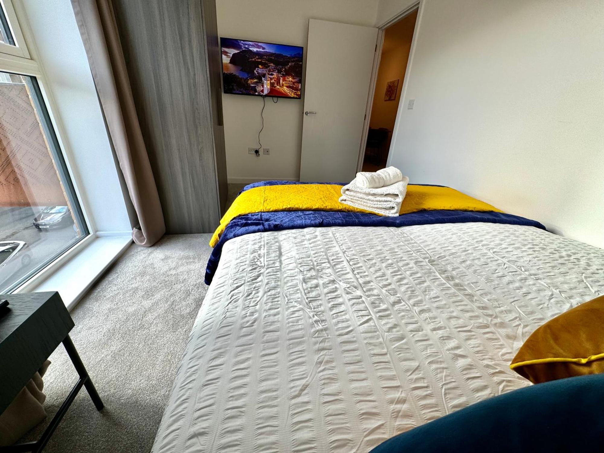 3Bedroom, 2Bathroom, Balcony,Luxury Flat Westfield London Exterior foto